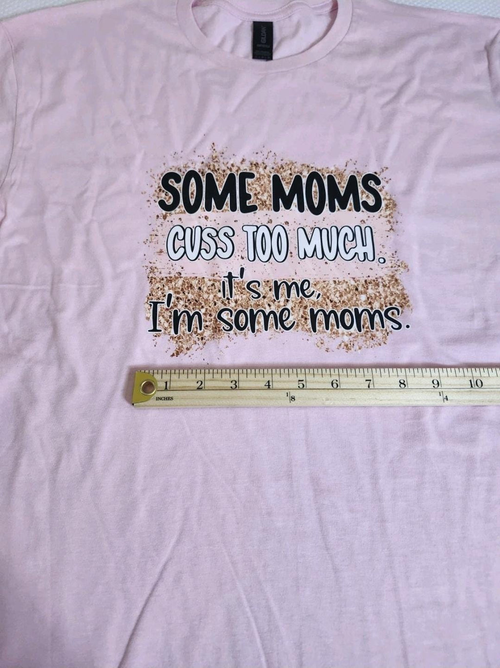 Funny Mom Tee " Some Moms Cuss"  Size L Softstyle Light Pink Crewneck Tee